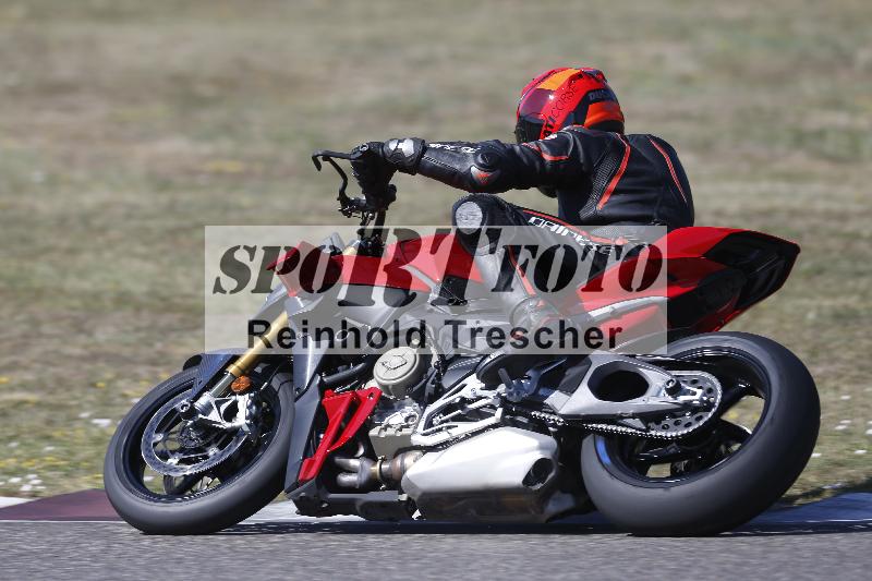 /36 08.08.2026  Pluess Motosport ADR/Freies Fahren/415